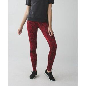 Lululemon Wunder Under Pant (Hi-Rise) *Full-On Luon Ziggy Snake Red Tid SZ 6 EUC